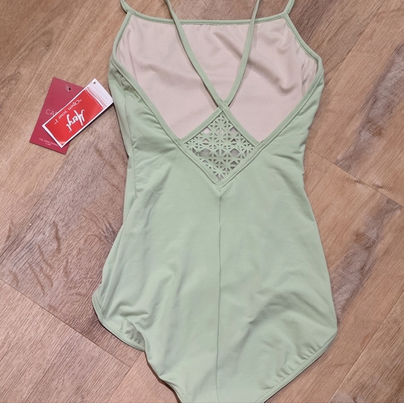 Capezio Mint Green Leotard With Back Detail - XS (011) - Picture 3 of 5